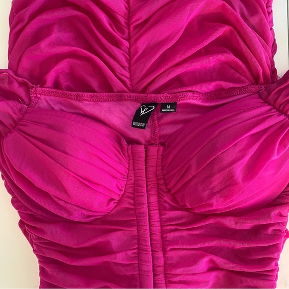 Windsor Hot Pink Bodycon Ruched Dress Size Medium - Picture 9 of 10